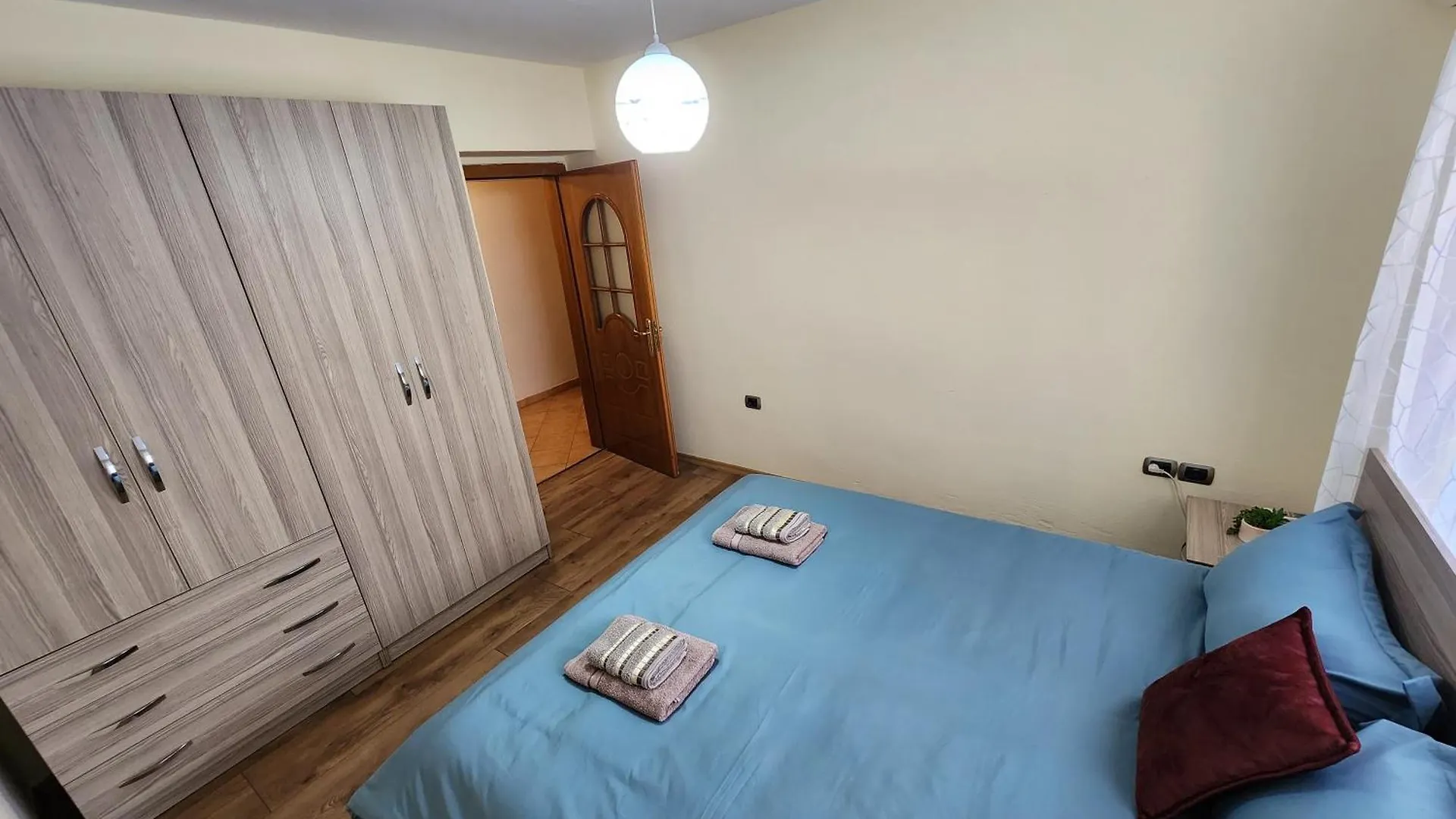 Apartment Emma'S Place Tirana Albania