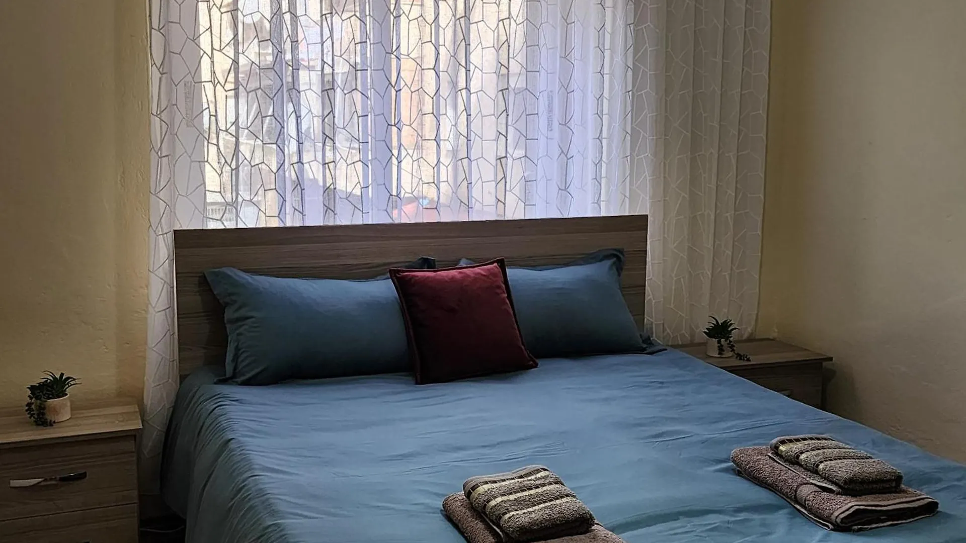 Emma'S Place Tirana